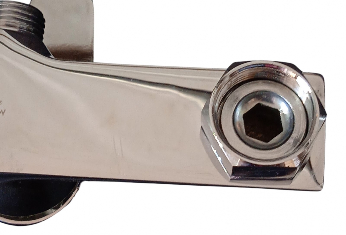 Mofém Zenit Zuhany csaptelep zuhanyszettel 153-1901-00 (csomagolás és termék sérült) 25/77