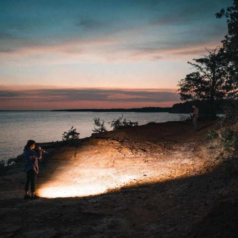 Nebo DAVINCI™ 8000 Elemlámpa, akkumulátoros, 4×-es zoom funkció