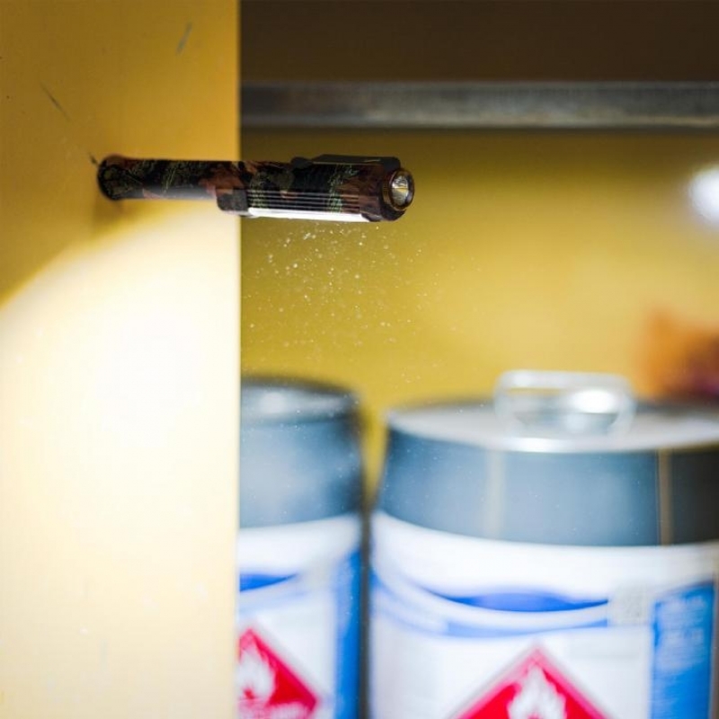 Nebo BIG LARRY 2 Zseblámpa és szerelőlámpa mágneses övcsipesszel, 500 lm