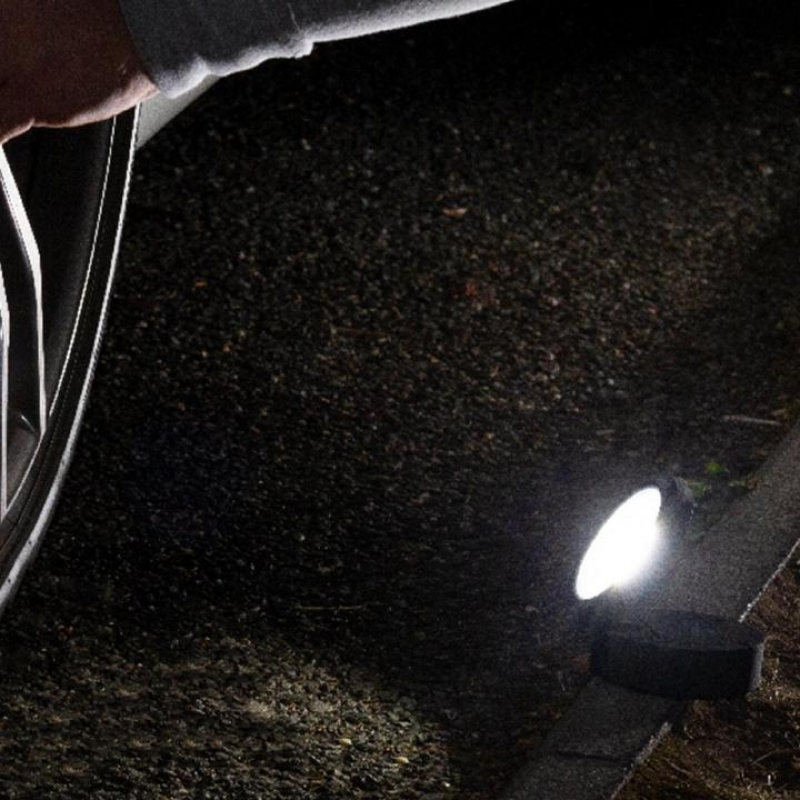 Nebo ANGLE LIGHT Forgatható fejű lámpa akasztóval