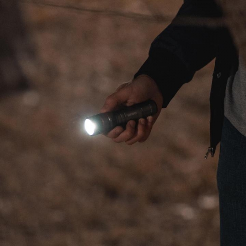 Nebo NEWTON™ 500 Zseblámpa, 500 lm