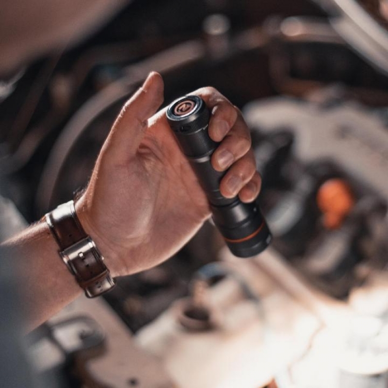 Nebo NEWTON™ 500 Zseblámpa, 500 lm