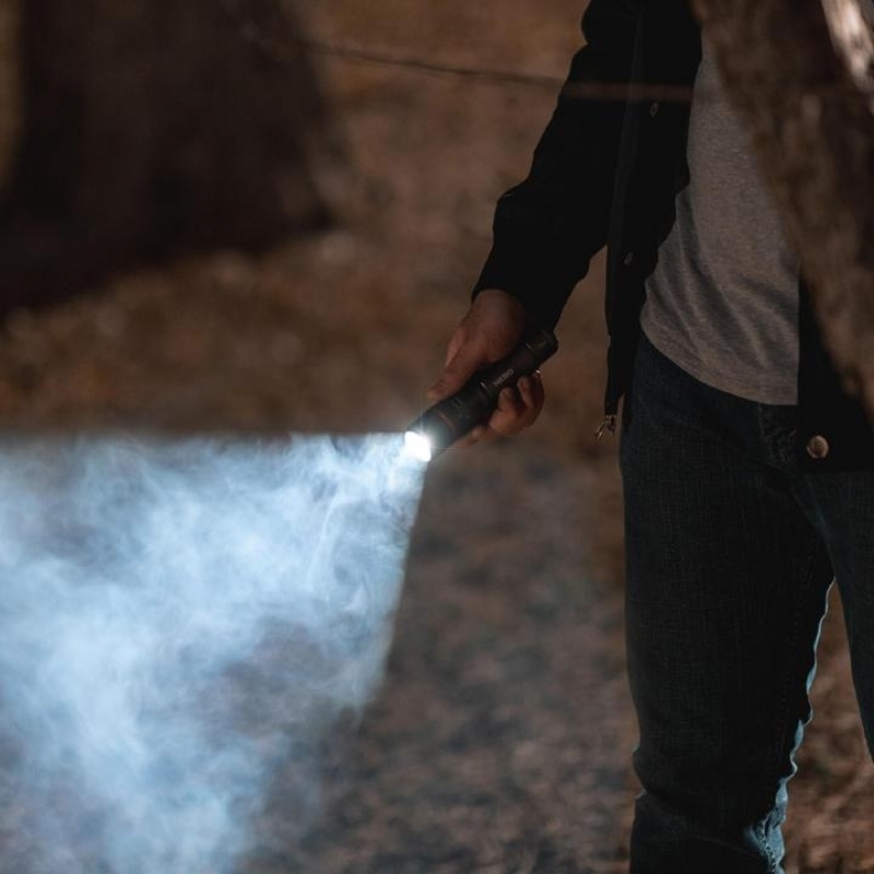 Nebo DAVINCI™ 1000 Zseblámpa, powerbank és 6×-os zoom funkcióval, 1000 lm