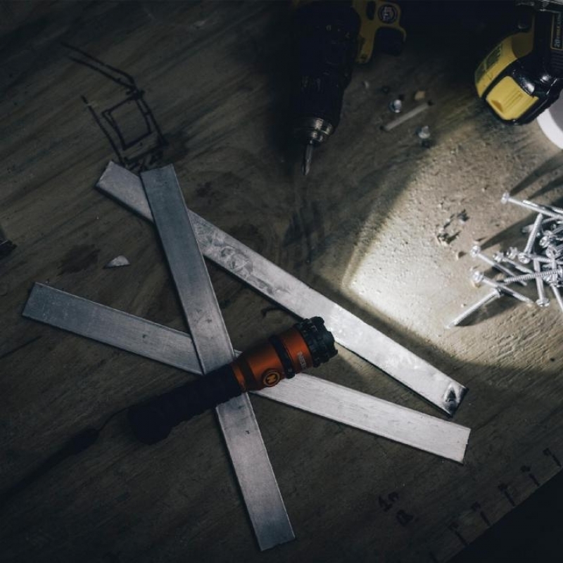 Nebo MASTER SERIES FL3000 Zseblámpa, 3000 lm