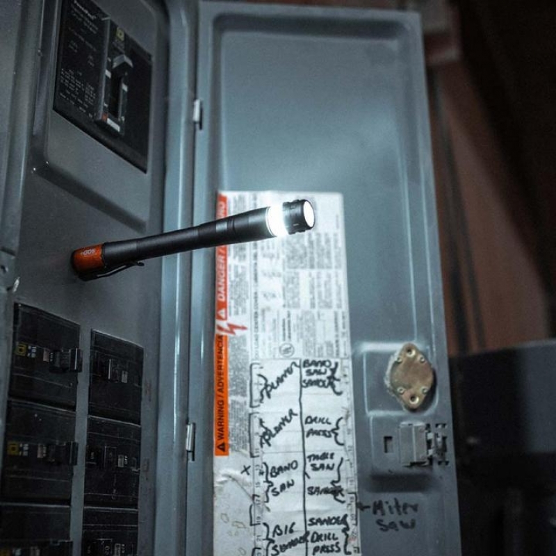 Nebo INSPECTOR™ 500 Zseblámpa, 500 lm