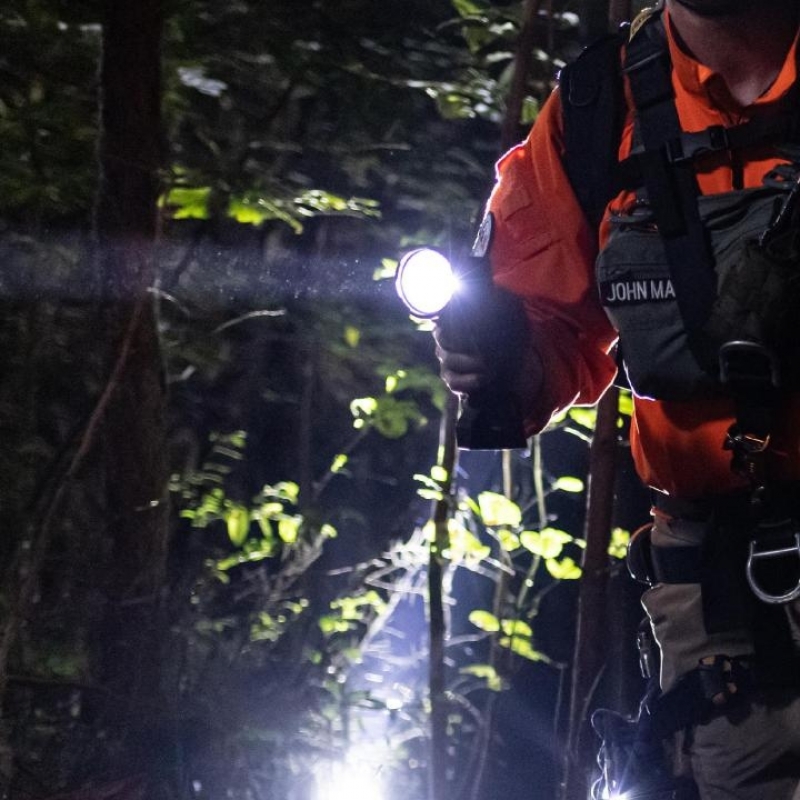 Nebo LUXTREME SL25R Keresőlámpa, 500 lm, 400 m