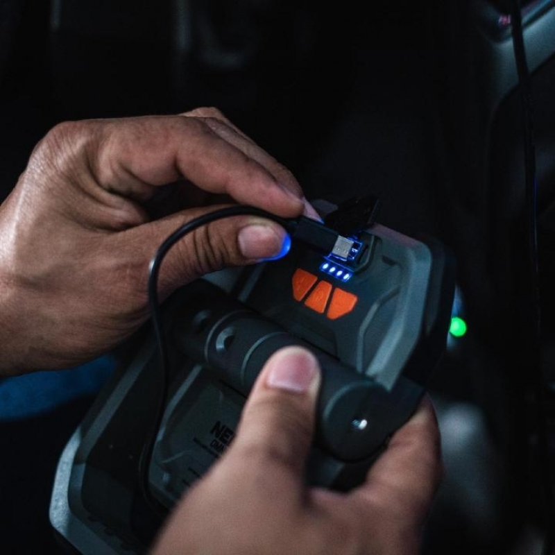 Nebo OMNI 3K Szerelőlámpa powerbank funkcióval, újratölthető, 3000 lm