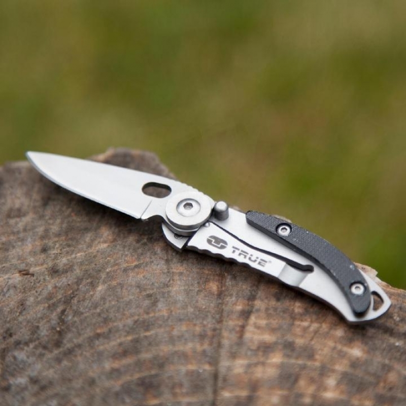 True Utility Skeletonknife Minimalista kialakítású kés, rozsdamentes acél
