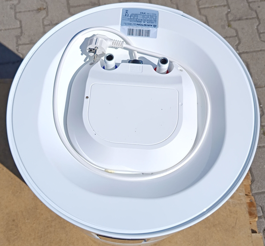 Ariston Lydos Wifi 100 V 1,8K EN EU Villanybojler (csomagolás és termék sérült) 26/260