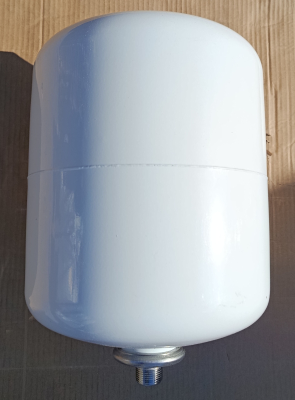 Flamco Flofix 12 Ivóvizes tágulási tartály fali 12 literes 10 bar (25291) (csomagolás és termék sérült) 26/309