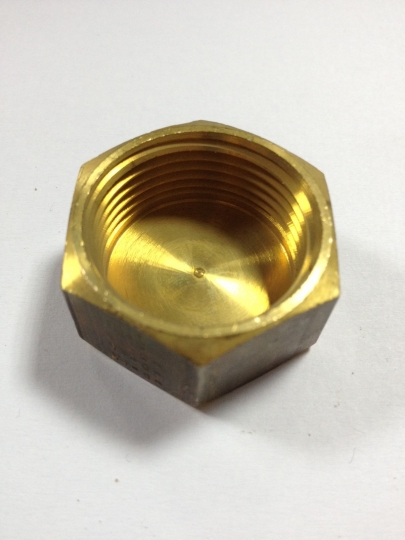 Menetes sárgaréz kupak 3/4”