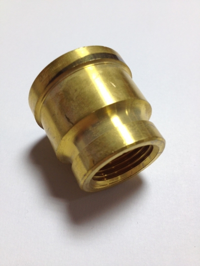 Menetes sárgaréz szűkített karmantyú 1”x3/4” BB