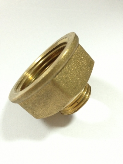 Menetes sárgaréz szűkítő 3/4”x3/8” BK