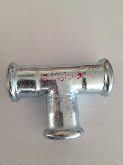 Szénacél T-idom egál 18